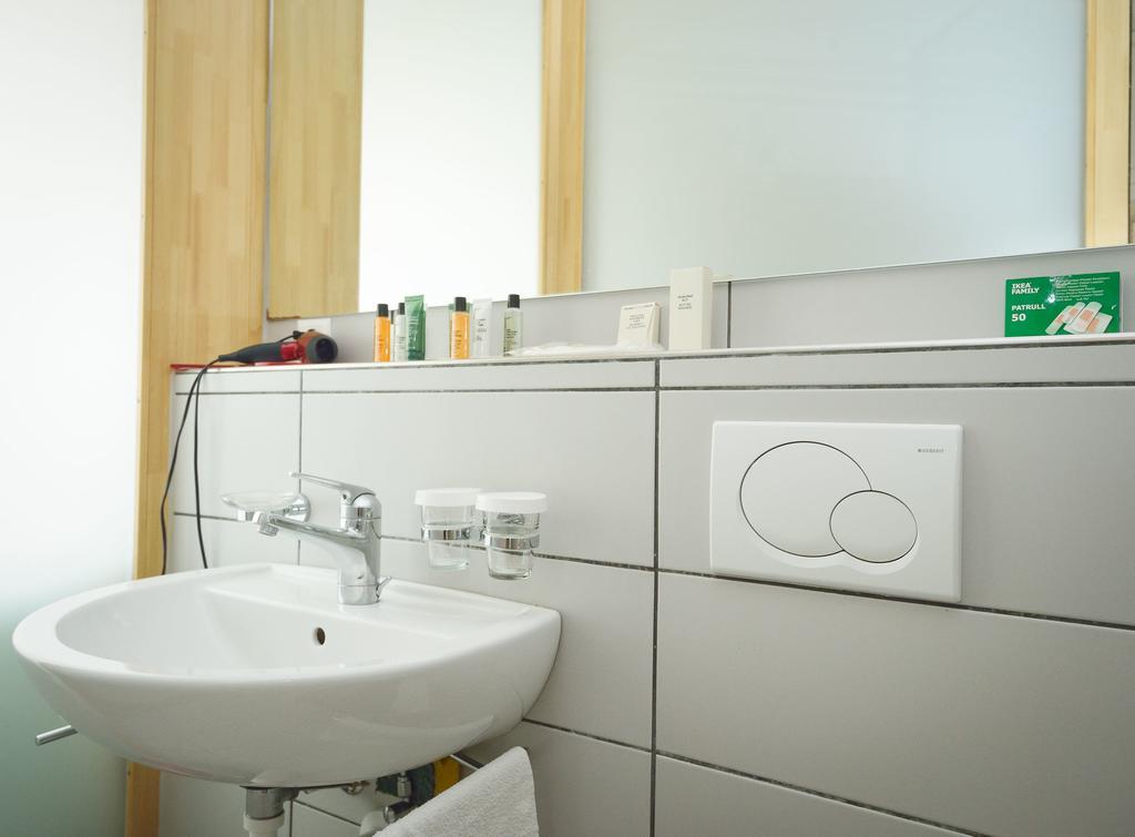 Garden Studio Apartment Zürichberg Buitenkant foto